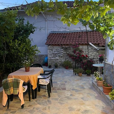 Gjirokastër Luigi Guest House מראה חיצוני תמונה