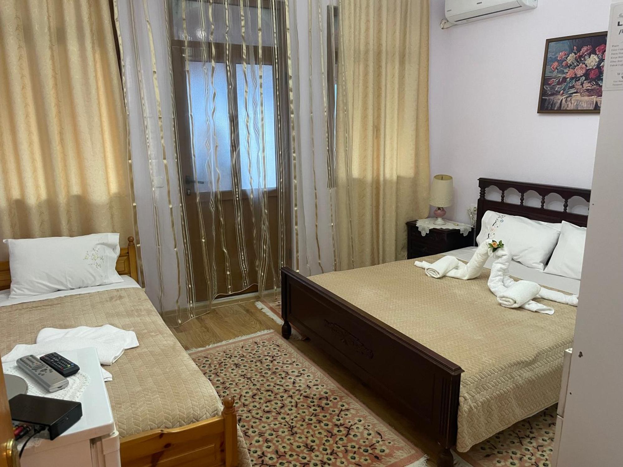 Gjirokastër Luigi Guest House מראה חיצוני תמונה