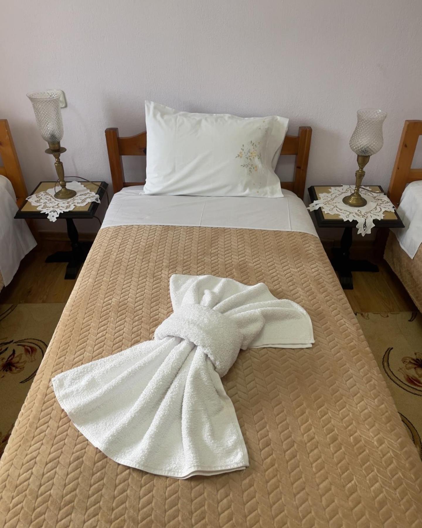 Gjirokastër Luigi Guest House מראה חיצוני תמונה