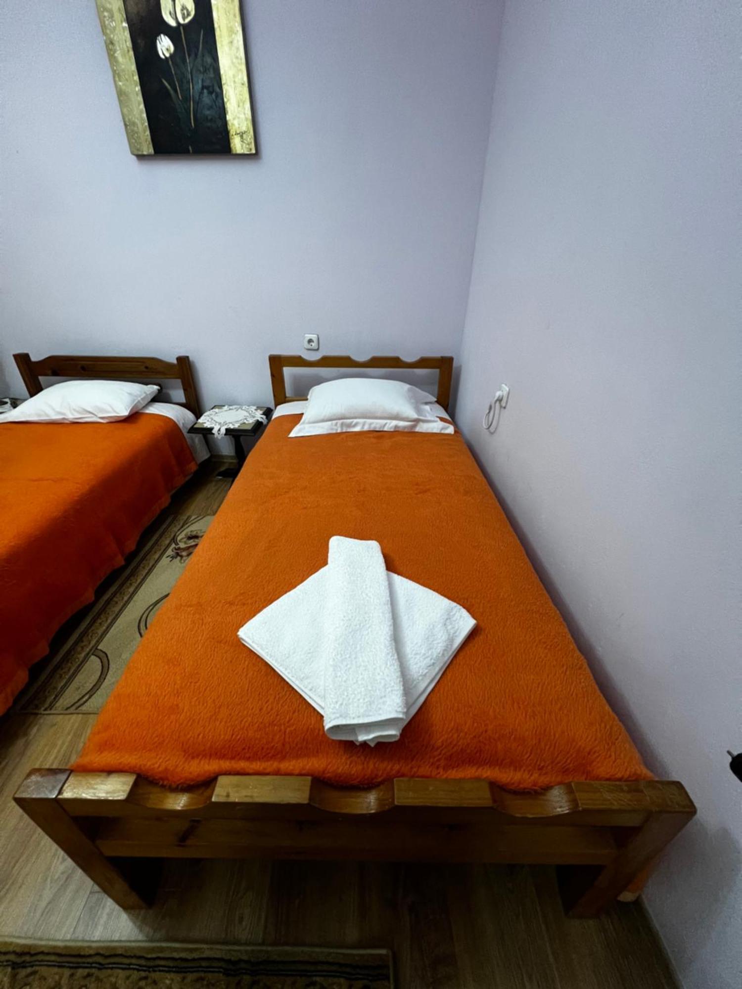 Gjirokastër Luigi Guest House מראה חיצוני תמונה