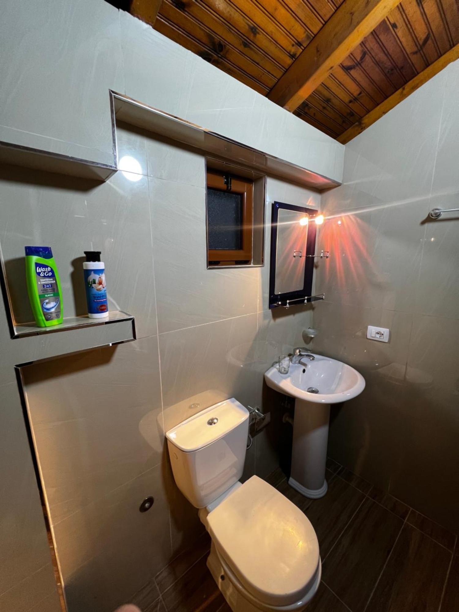 Gjirokastër Luigi Guest House מראה חיצוני תמונה