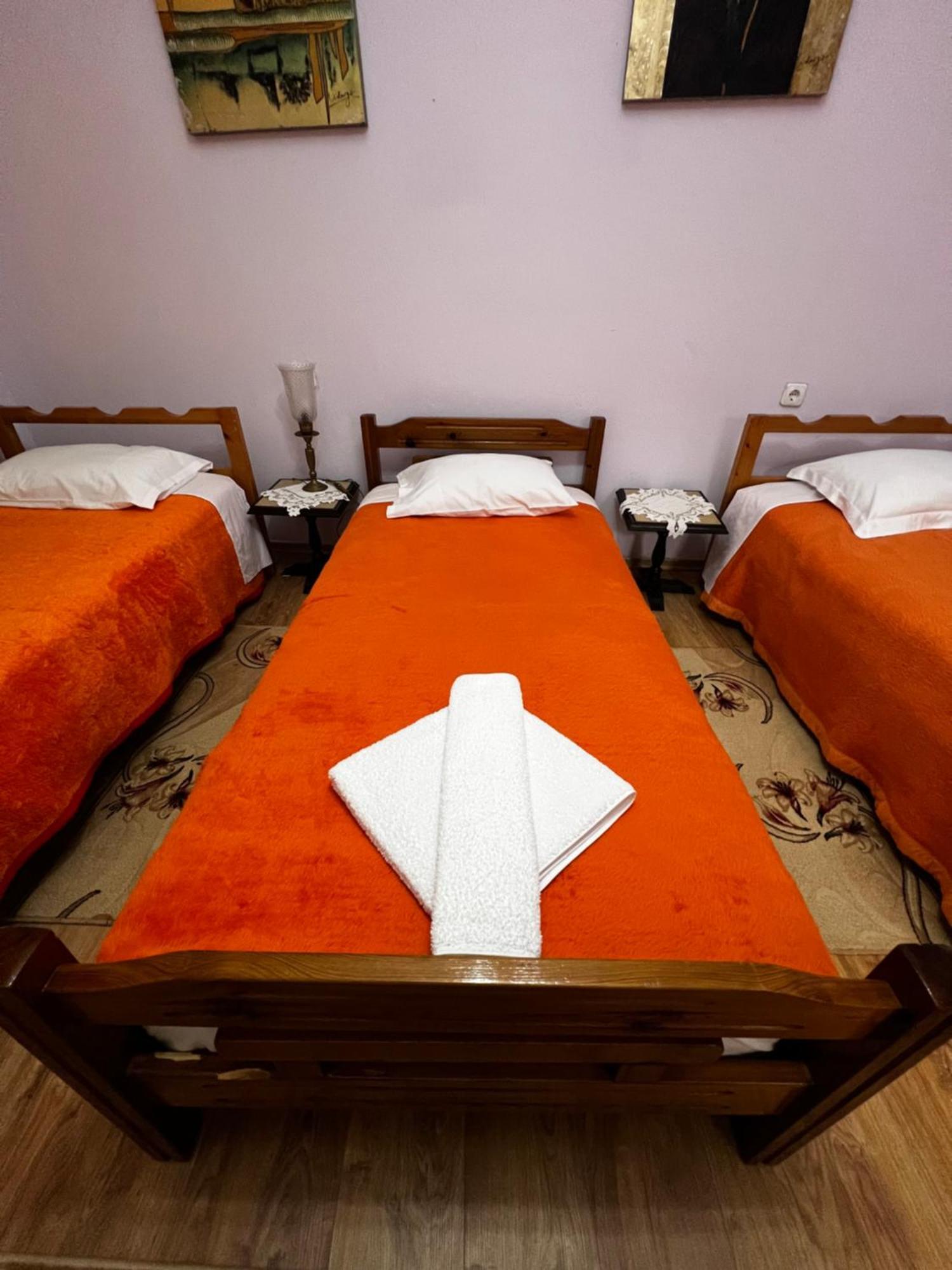 Gjirokastër Luigi Guest House מראה חיצוני תמונה