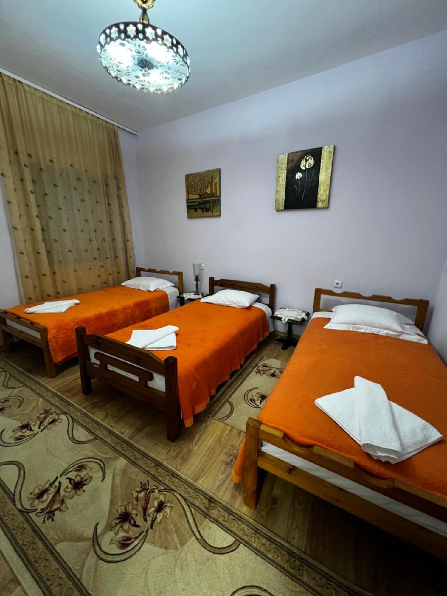 Gjirokastër Luigi Guest House מראה חיצוני תמונה